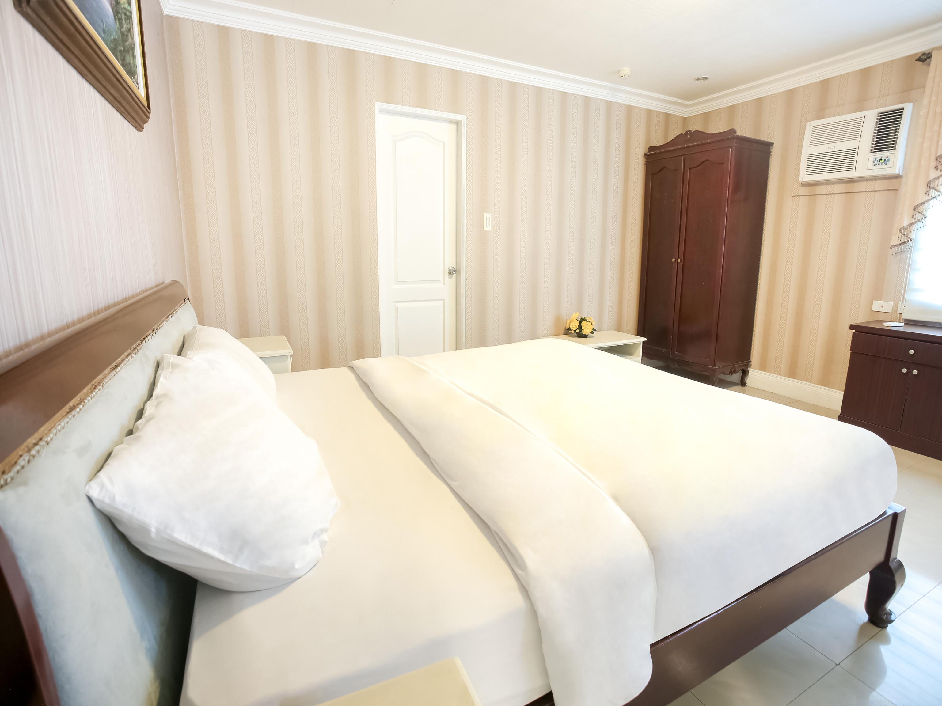 Hotel Euroasia By Bluebookers Angeles Εξωτερικό φωτογραφία