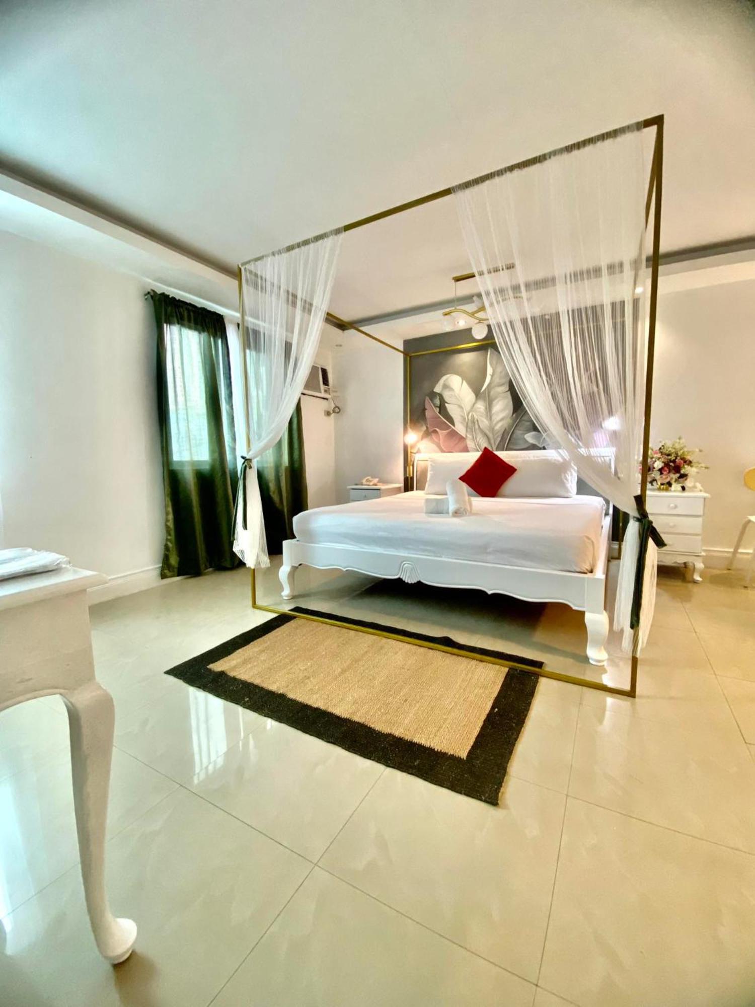 Hotel Euroasia By Bluebookers Angeles Εξωτερικό φωτογραφία