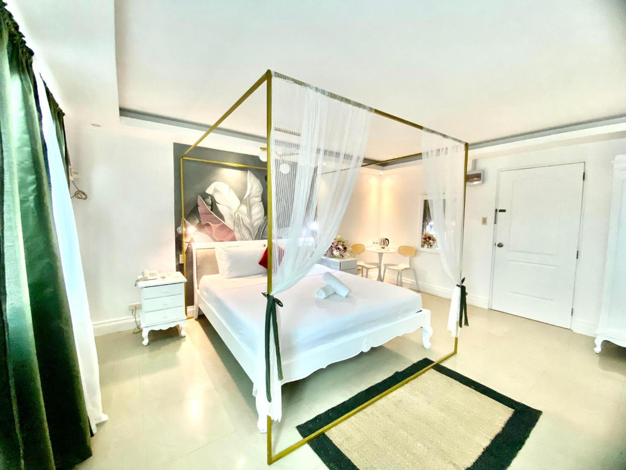 Hotel Euroasia By Bluebookers Angeles Εξωτερικό φωτογραφία