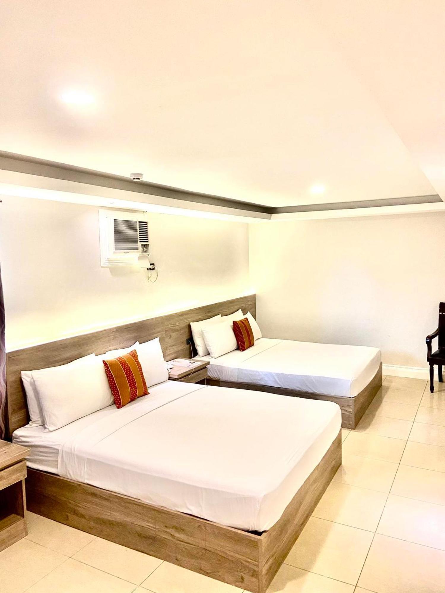 Hotel Euroasia By Bluebookers Angeles Εξωτερικό φωτογραφία