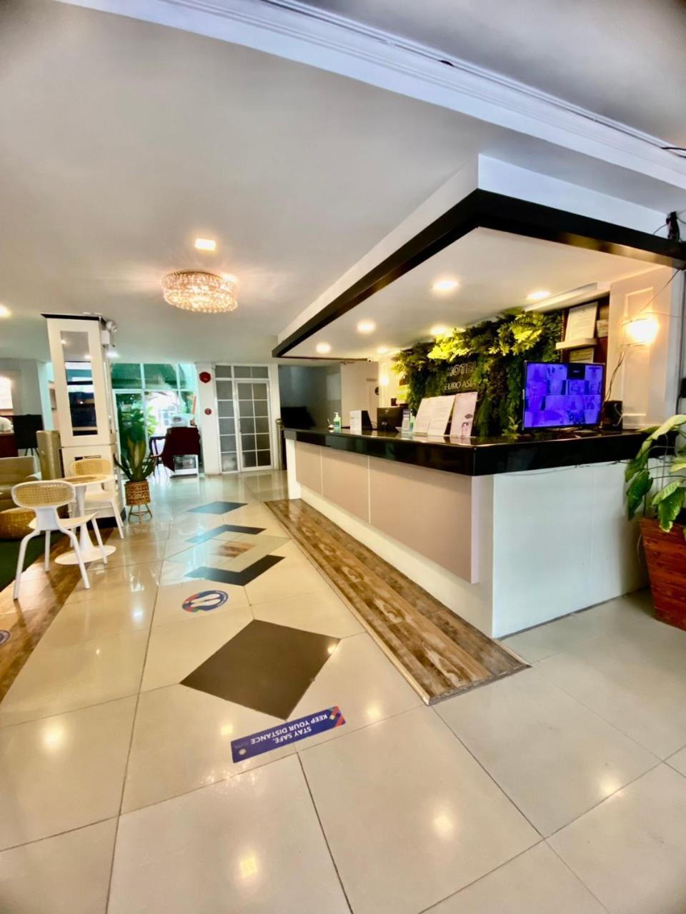 Hotel Euroasia By Bluebookers Angeles Εξωτερικό φωτογραφία