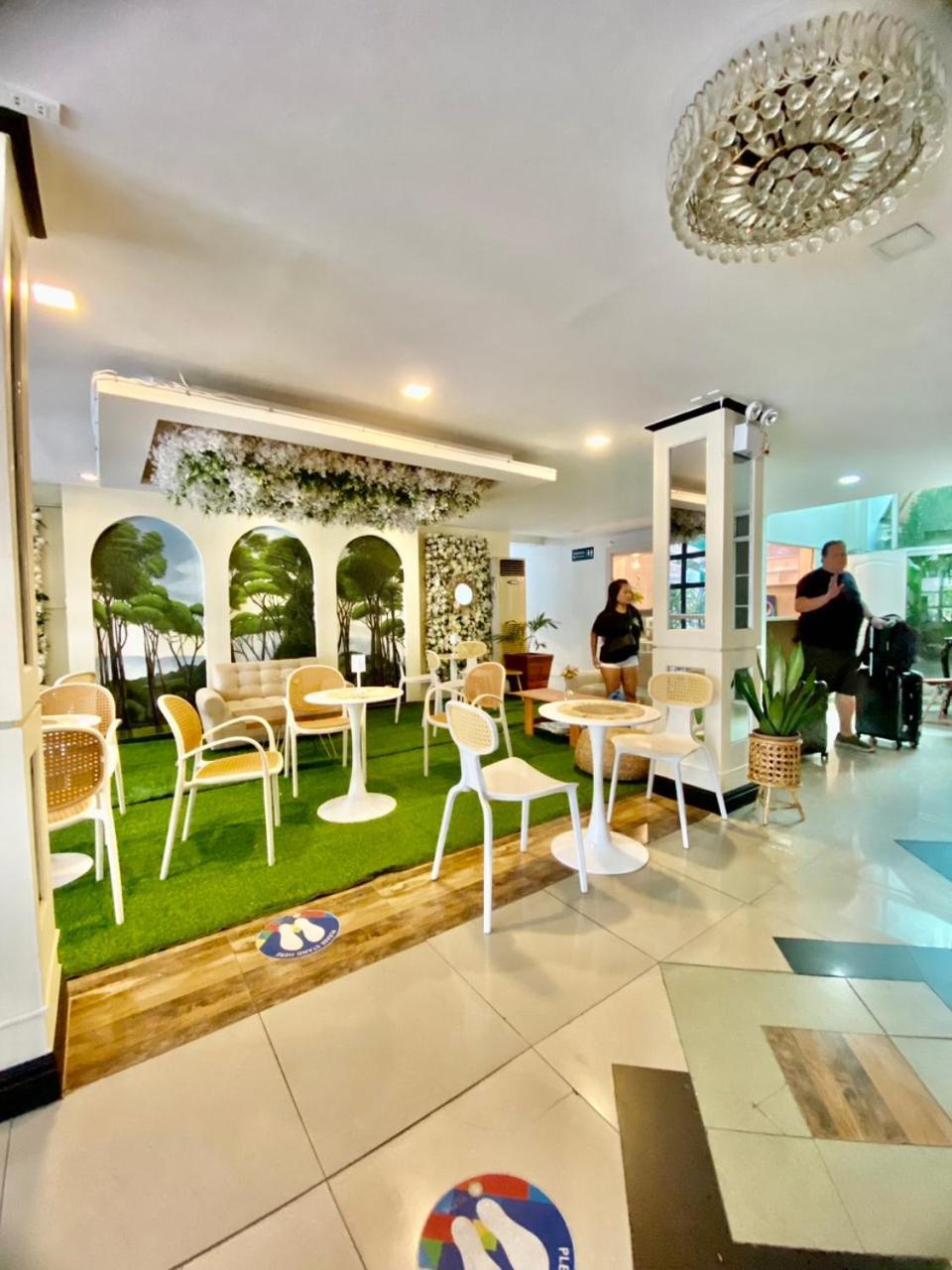 Hotel Euroasia By Bluebookers Angeles Εξωτερικό φωτογραφία