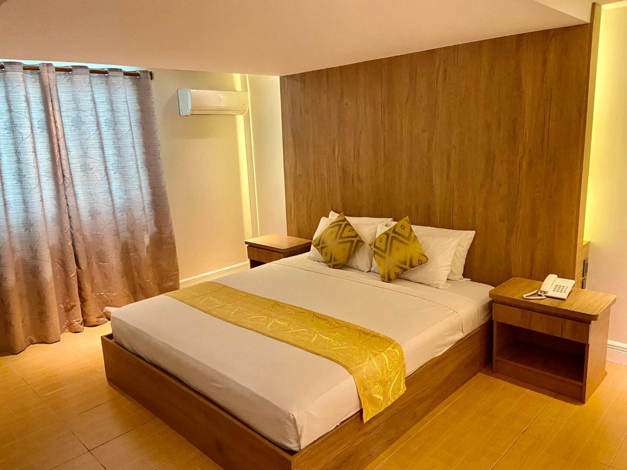 Hotel Euroasia By Bluebookers Angeles Εξωτερικό φωτογραφία