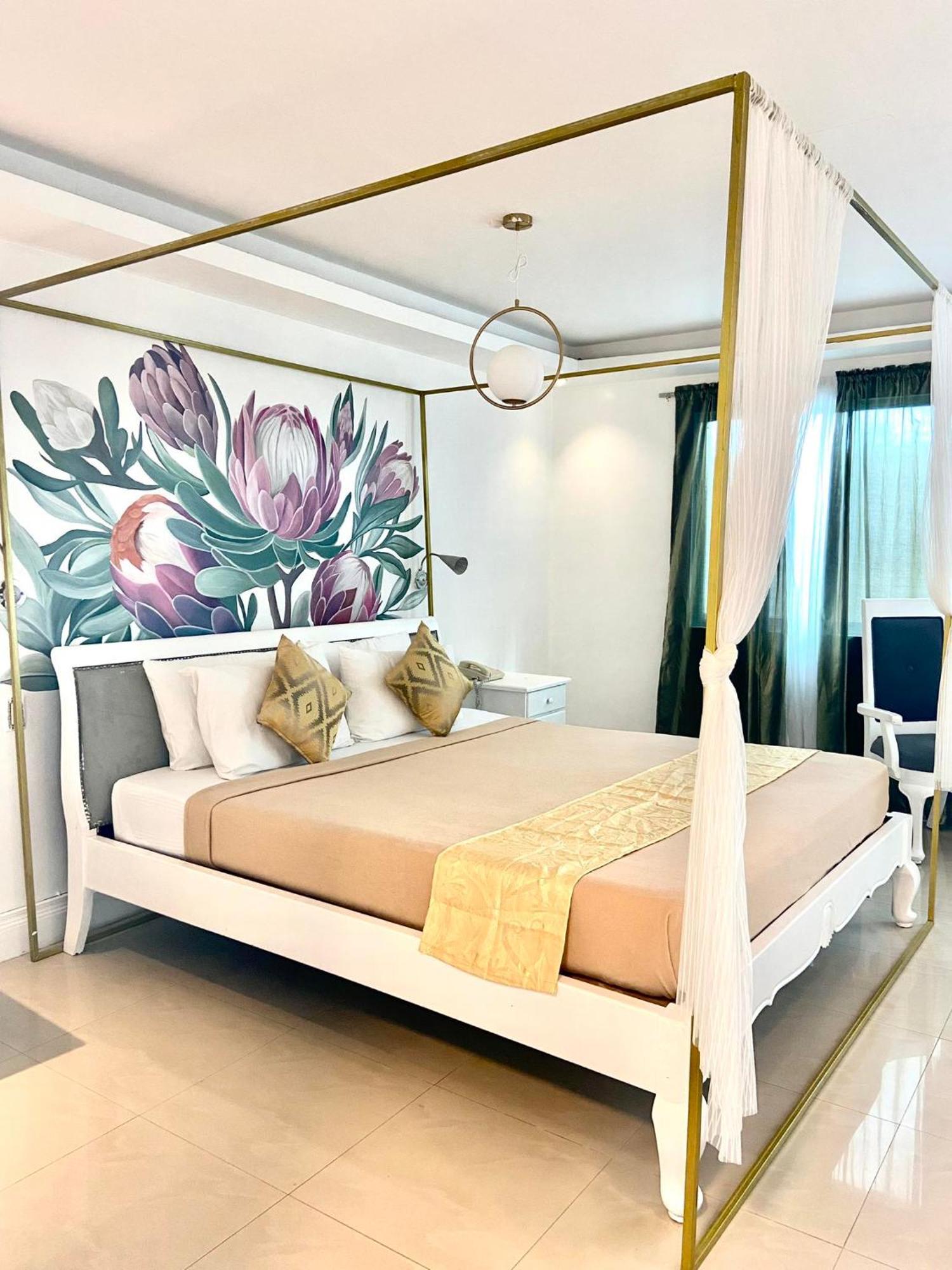 Hotel Euroasia By Bluebookers Angeles Εξωτερικό φωτογραφία
