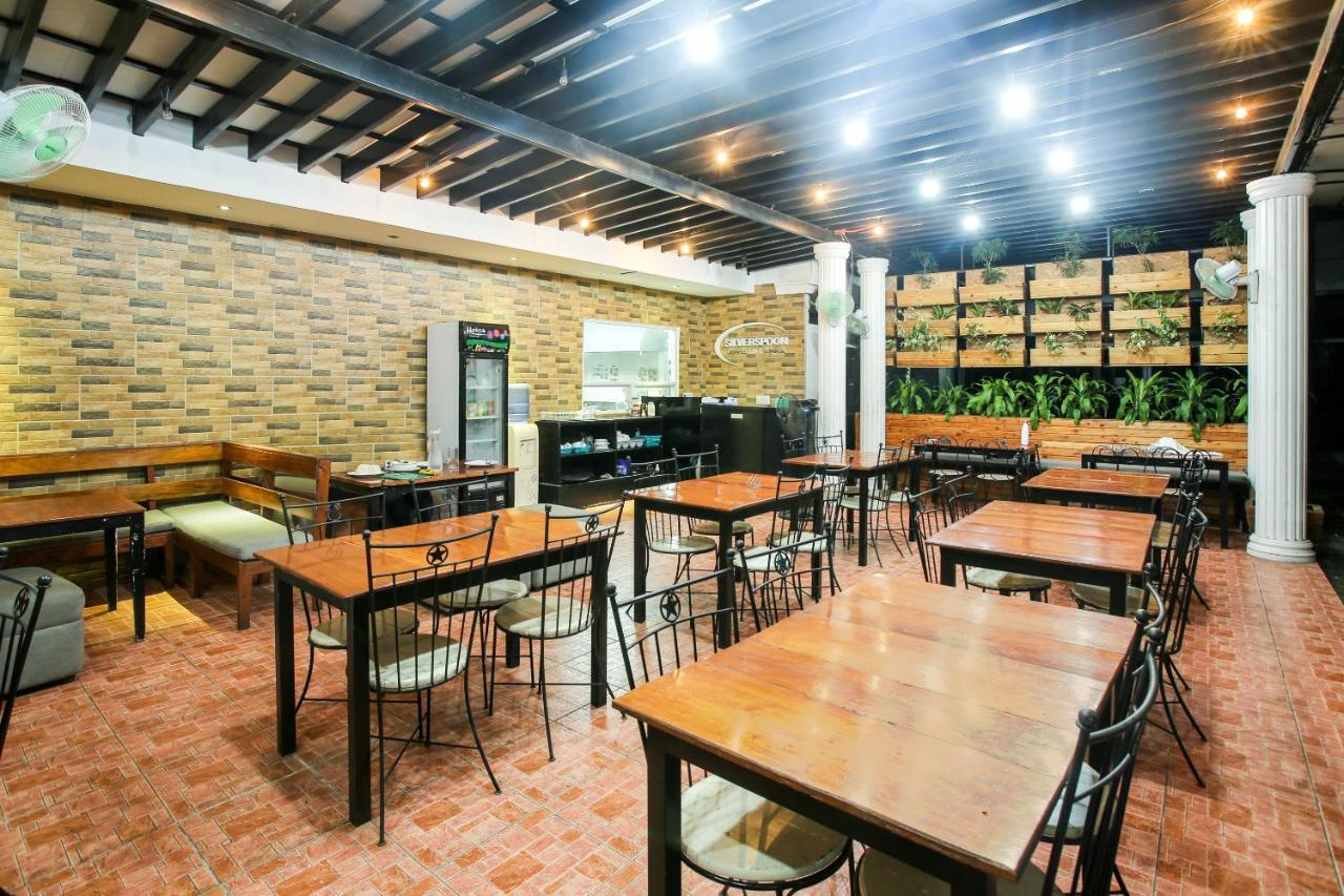 Hotel Euroasia By Bluebookers Angeles Εξωτερικό φωτογραφία